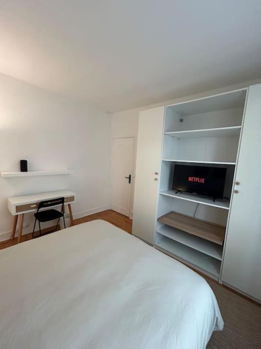 Apartment Situe A 7 Min A Pied De Paris Porte De Versailles Et Metro Issy-les-Moulineaux